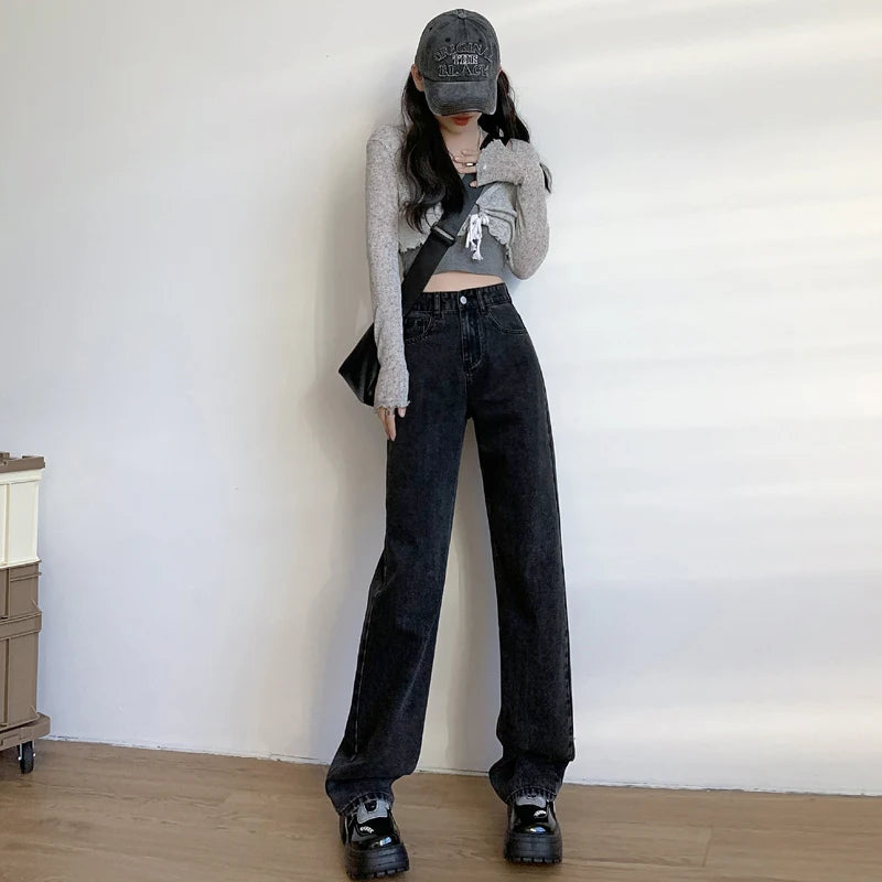 Women’s Wide-Leg Jeans