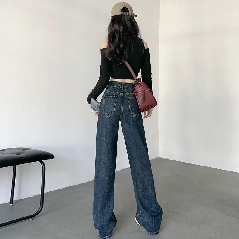 Women’s Wide-Leg Jeans