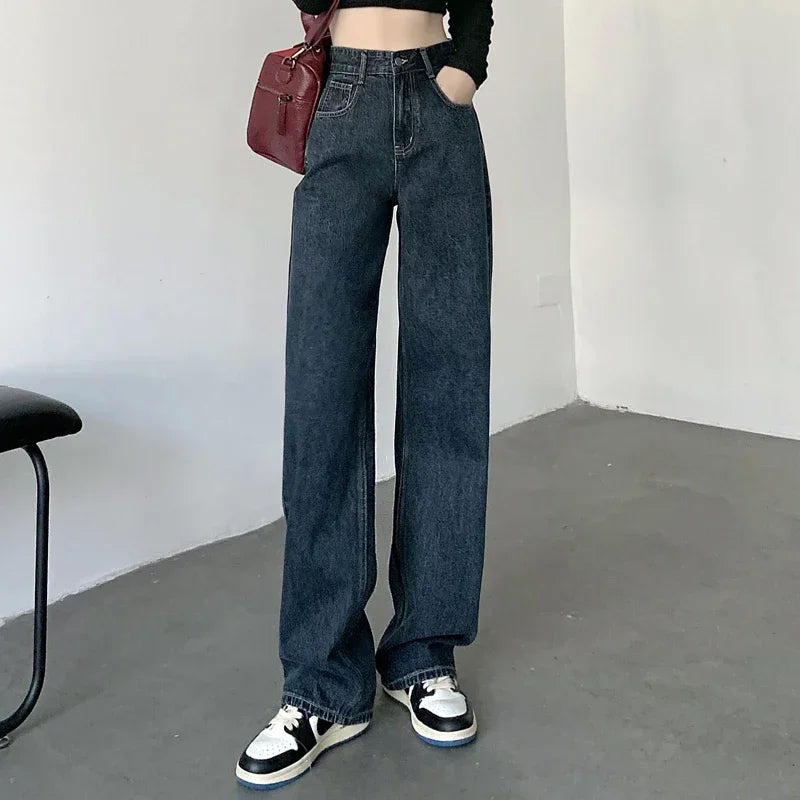 Women’s Wide-Leg Jeans